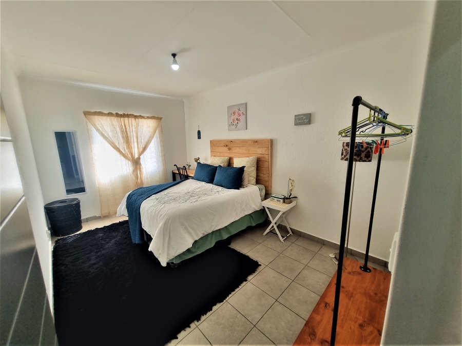 4 Bedroom Property for Sale in Bluewater Bay Western Cape